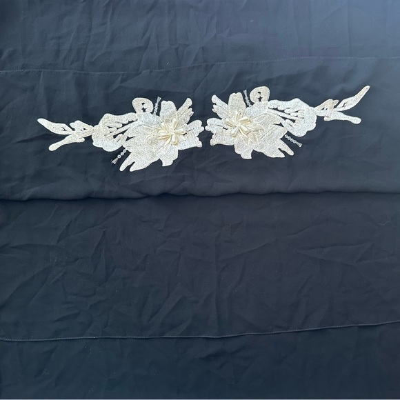 Black Silk Shawl - Picture 4 of 4